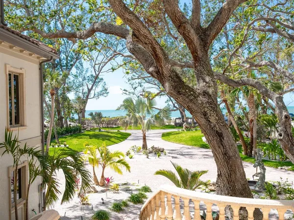 $10,750,000 | 1216 North Casey Key Road, Osprey, FL 34229