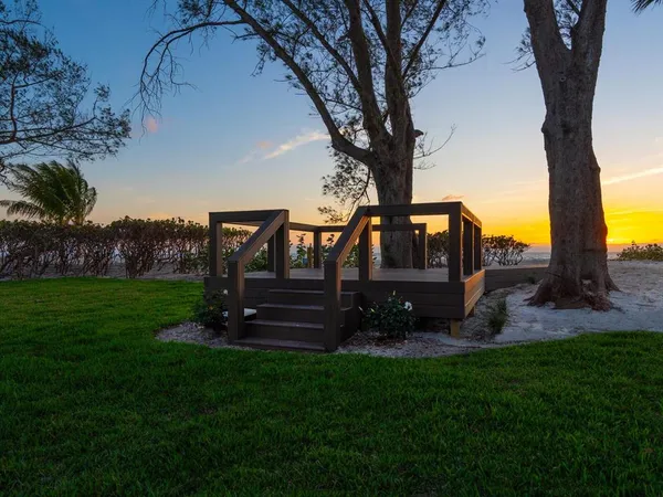 $10,750,000 | 1216 North Casey Key Road, Osprey, FL 34229