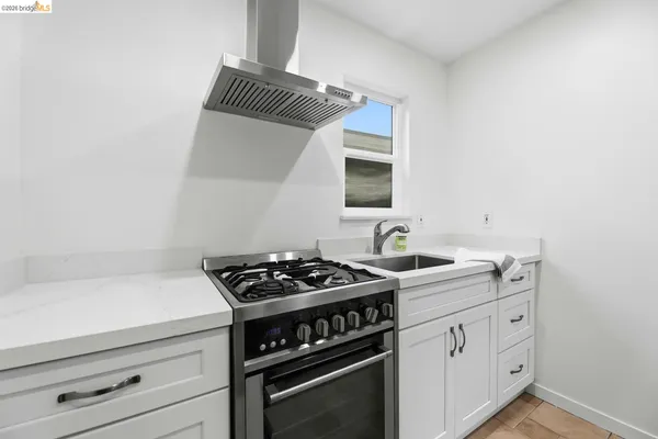 $1,300,000 | 946 Kains Avenue, Albany, CA 94706