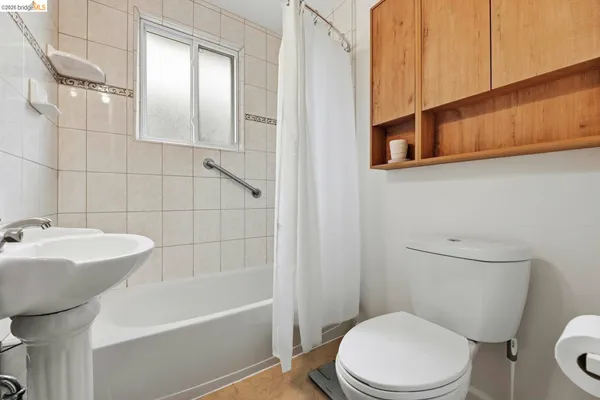 $1,300,000 | 946 Kains Avenue, Albany, CA 94706