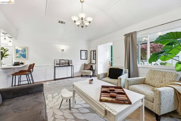 $1,300,000 | 946 Kains Avenue, Albany, CA 94706