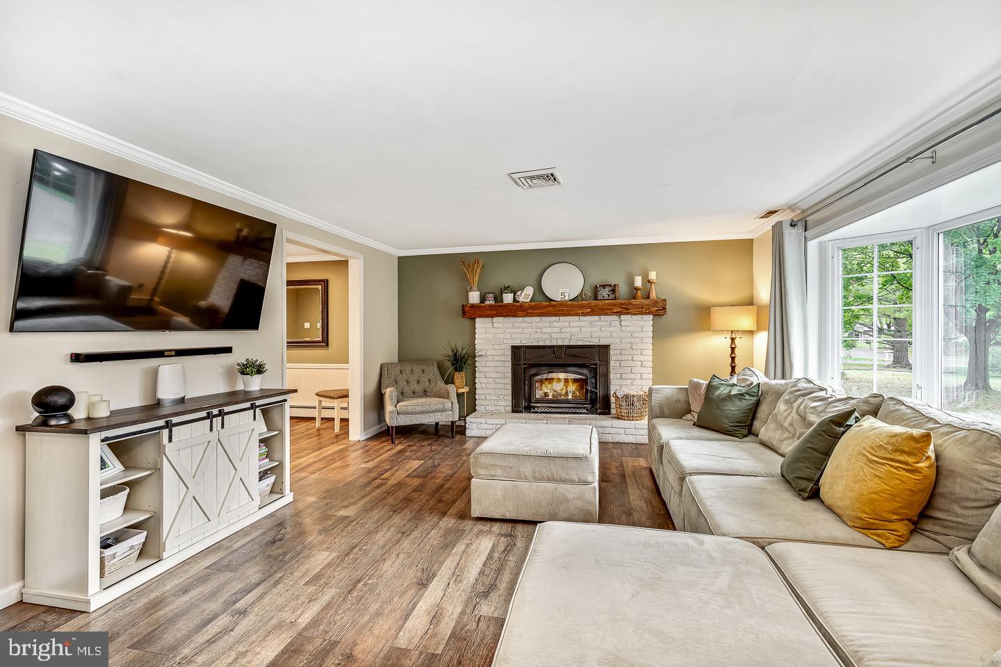 4827 Kings Road Doylestown, PA 18902 - Photo 2 of 39 Gallery Image 2