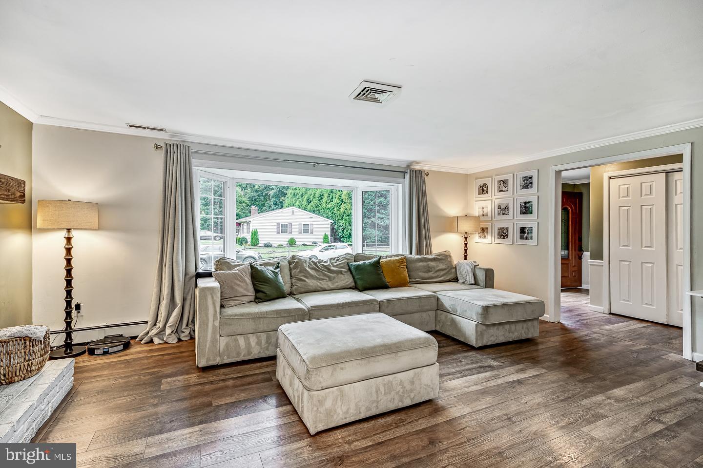 4827 Kings Road Doylestown, PA 18902 - Photo 3 of 39 Gallery Image 3
