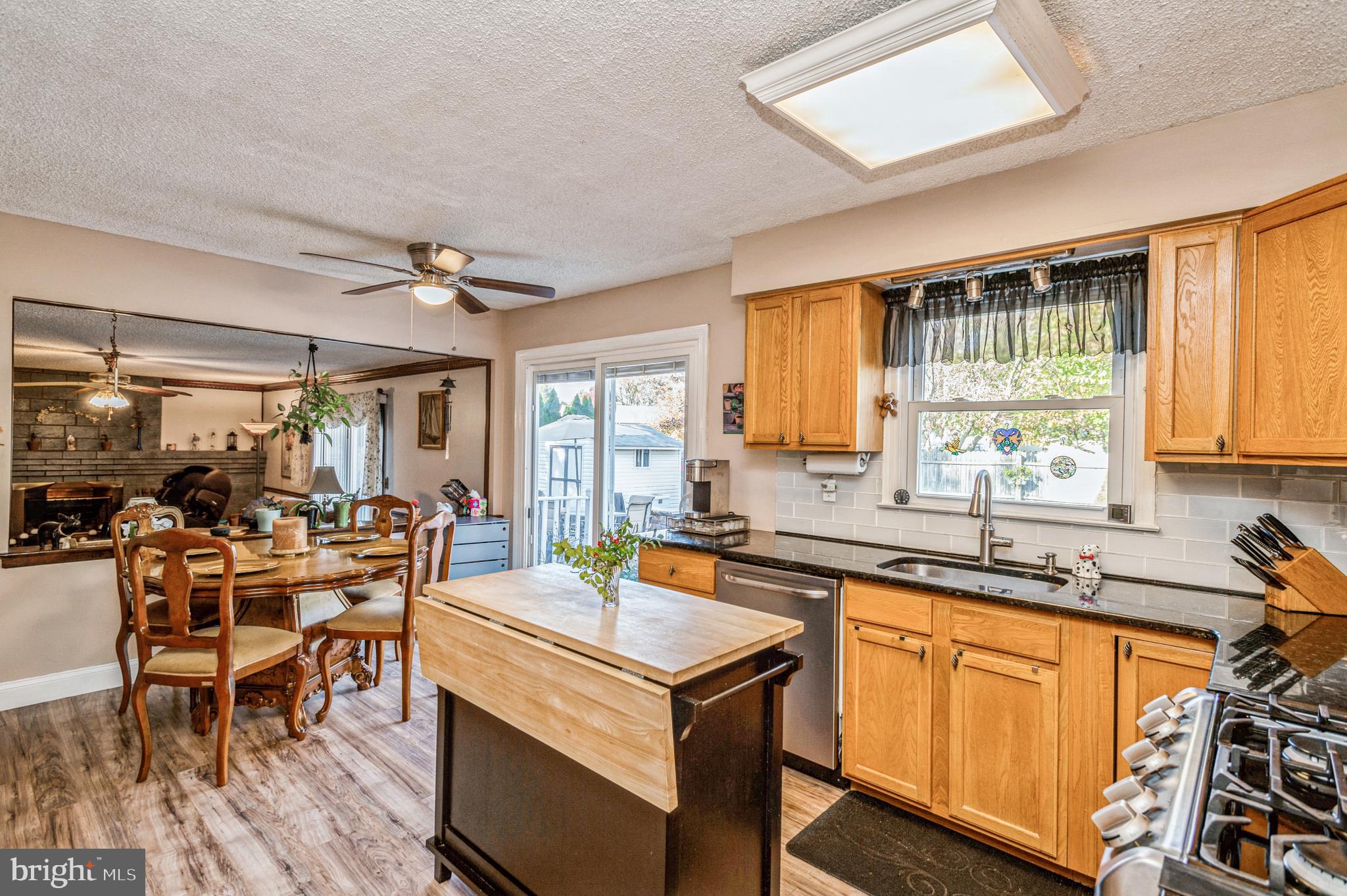 23 Tally Road Trenton, NJ 08619 - Photo 8 of 24 Kitchen