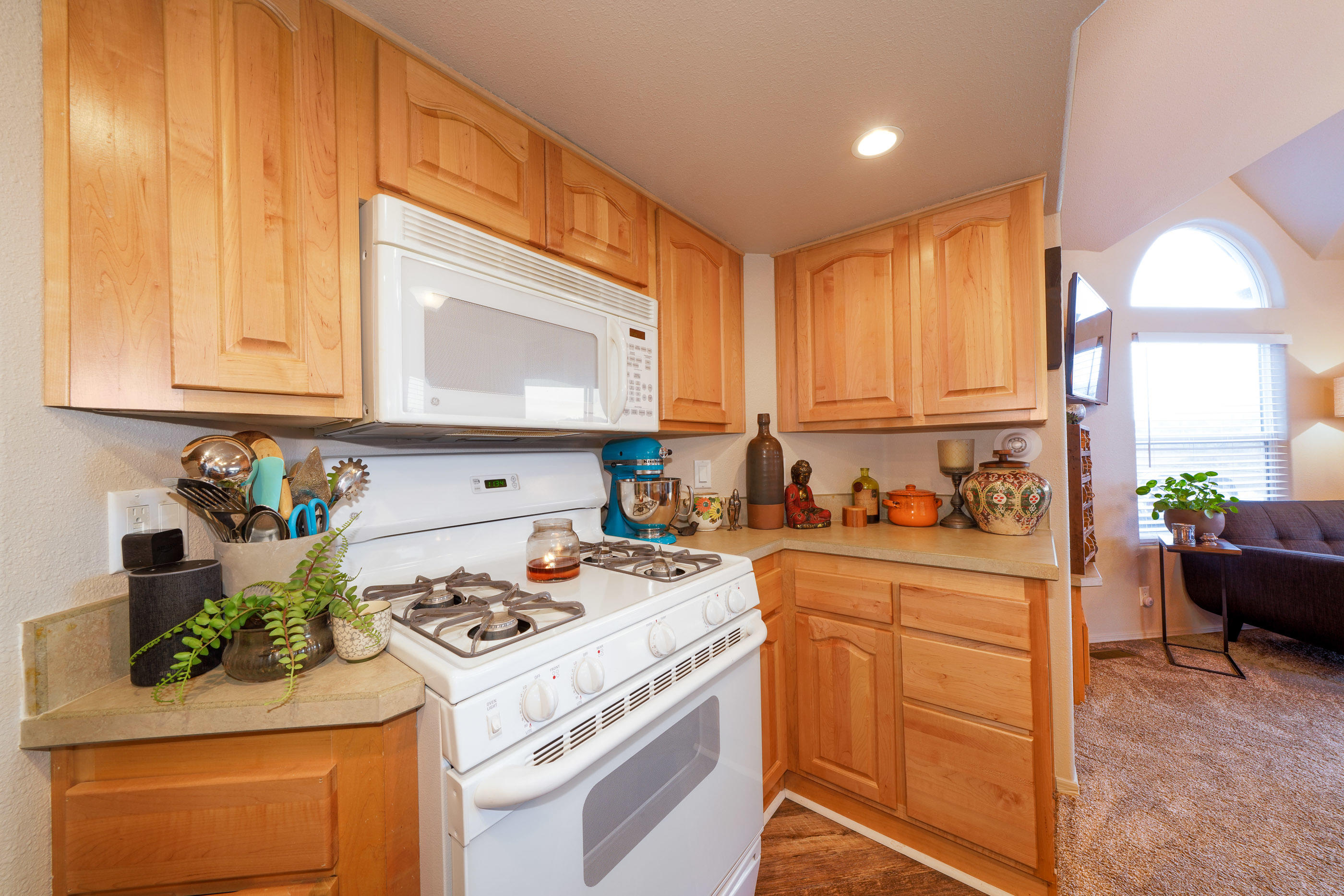 37395 Northfork Road Nehalem, OR 97131 - Photo 16 of 22 Built In Microwave