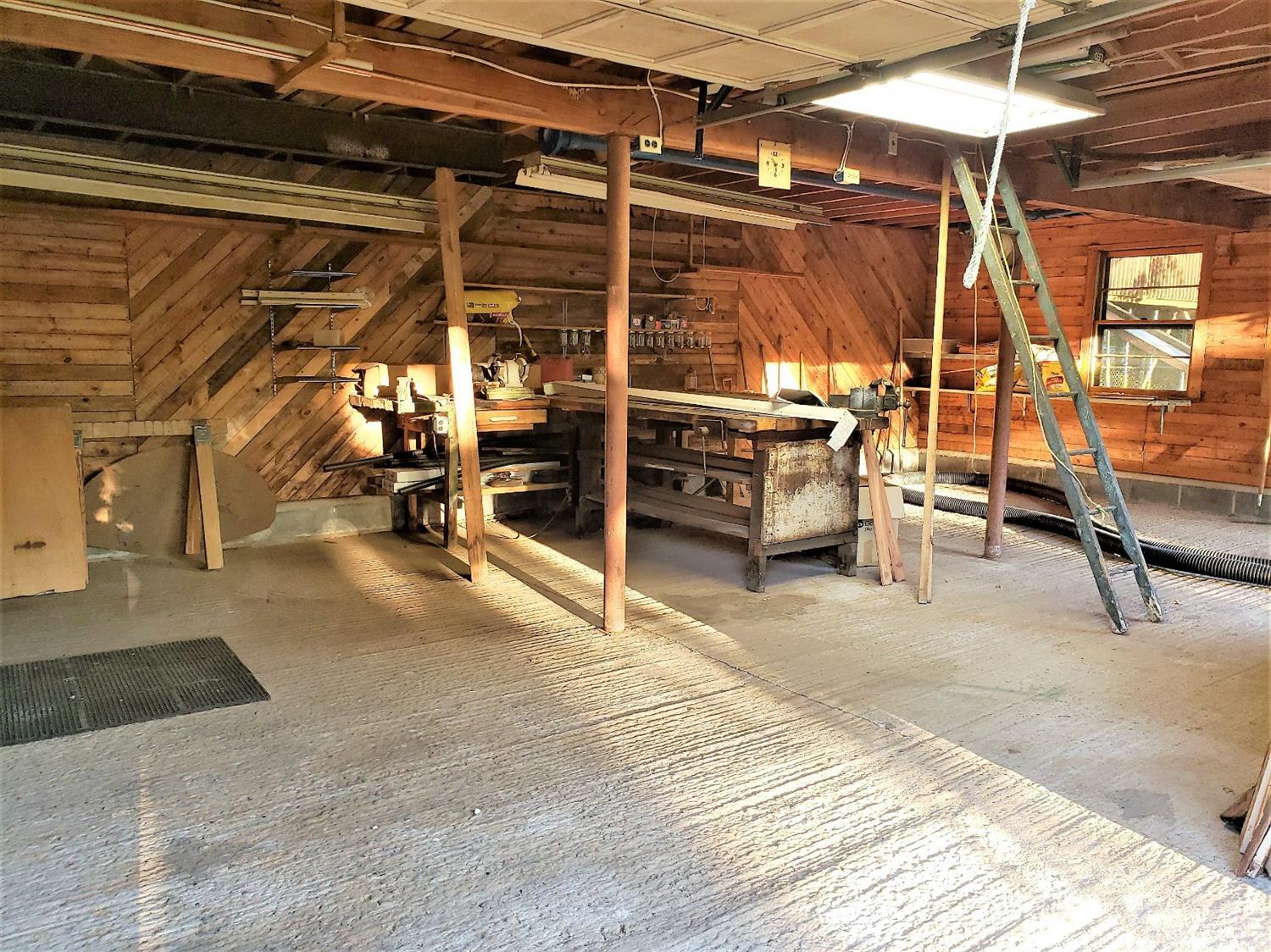 24 Hillsdale Road Edison, NJ 08820 - Photo 25 of 41 a view of a room with gym equipment