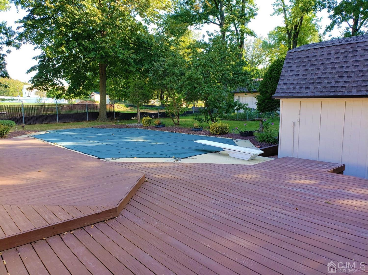 24 Hillsdale Road Edison, NJ 08820 - Photo 29 of 41 a view of an outdoor space and deck