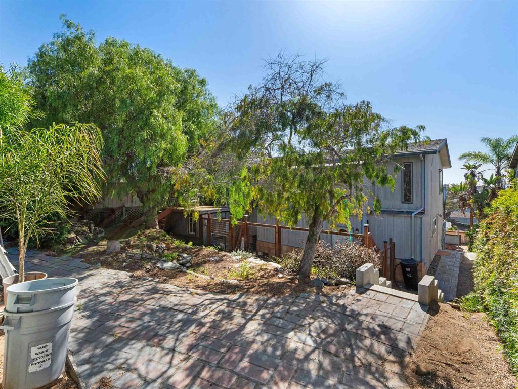 852 Dewitt Avenue Encinitas, CA 92024 - Photo 7 of 41 a view of a backyard