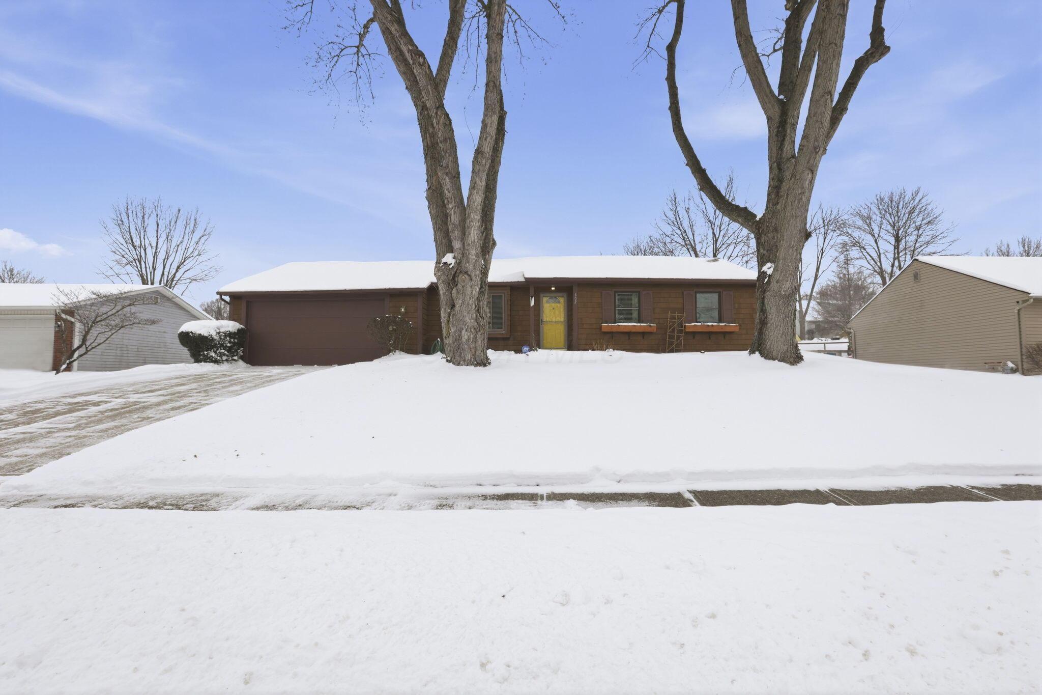 602 Deanna Stroll Road Heath, OH 43056 - Photo 2 of 31 2-web-or-mls-0V3A6390