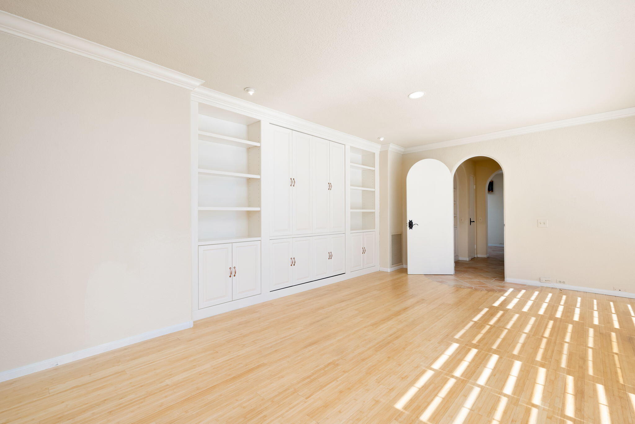 7 Tulane Court Rancho Mirage, CA 92270 - Photo 46 of 66 a view of empty room with wooden floor