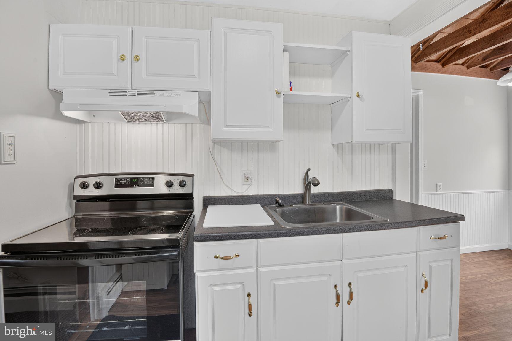 303 Holly Road Edgewater, MD 21037 - Photo 6 of 26