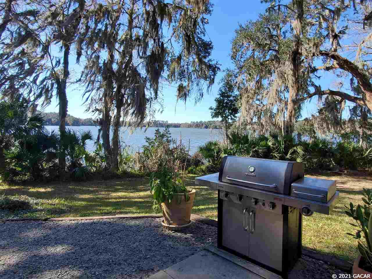 2734 Southwest 14th Drive Gainesville, FL 32608 - Photo 24 of 28