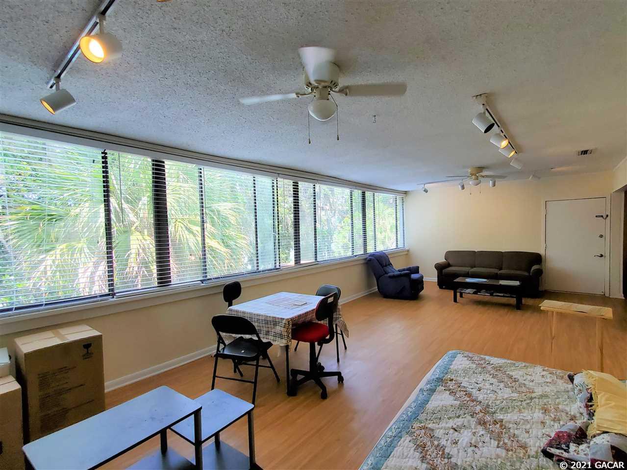 2734 Southwest 14th Drive Gainesville, FL 32608 - Photo 5 of 28