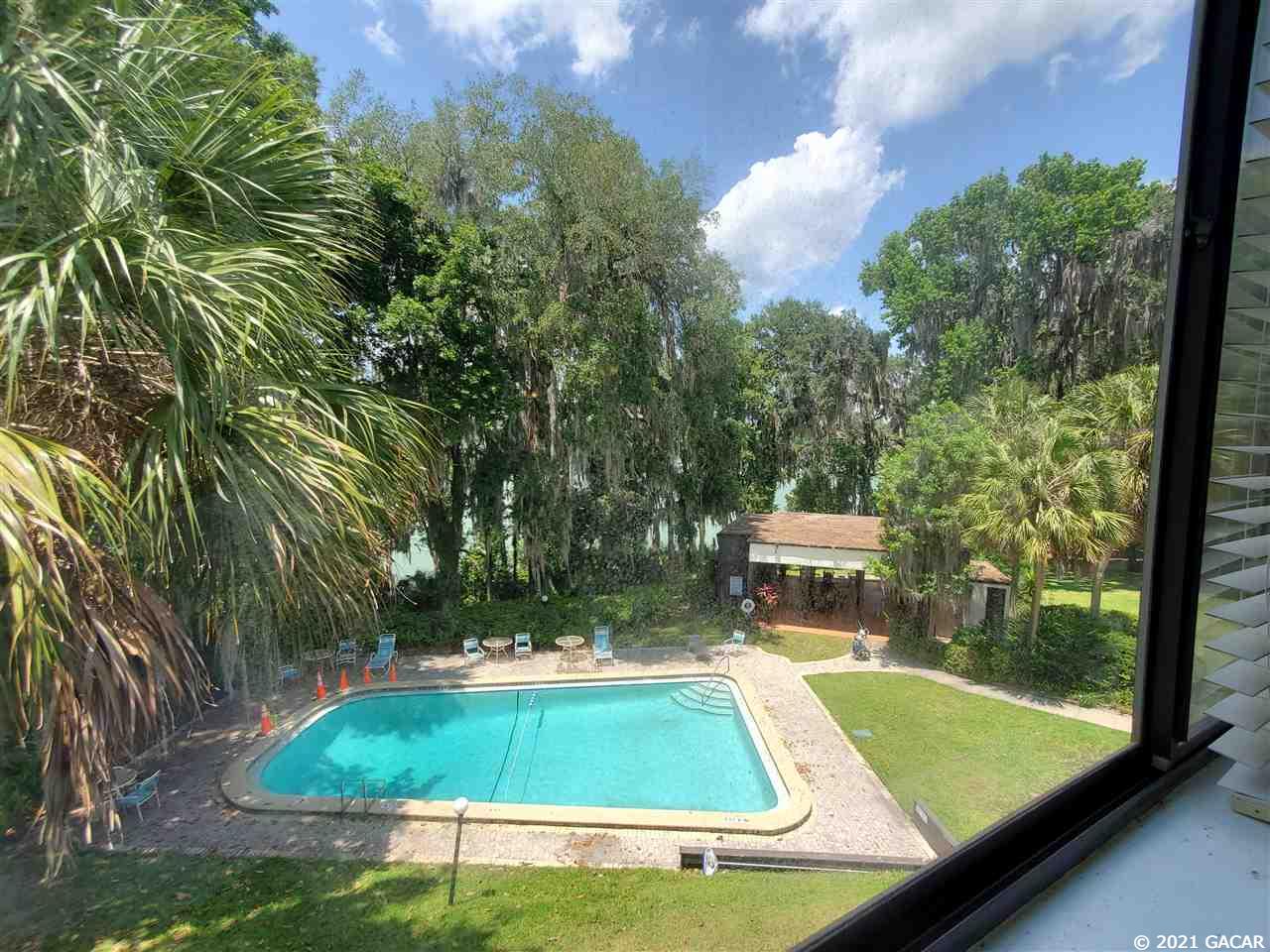 2734 Southwest 14th Drive Gainesville, FL 32608 - Photo 7 of 28