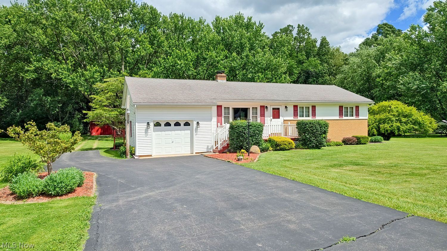 12133 Green Beaver Road Salem, OH 44460 - Photo 1 of 34