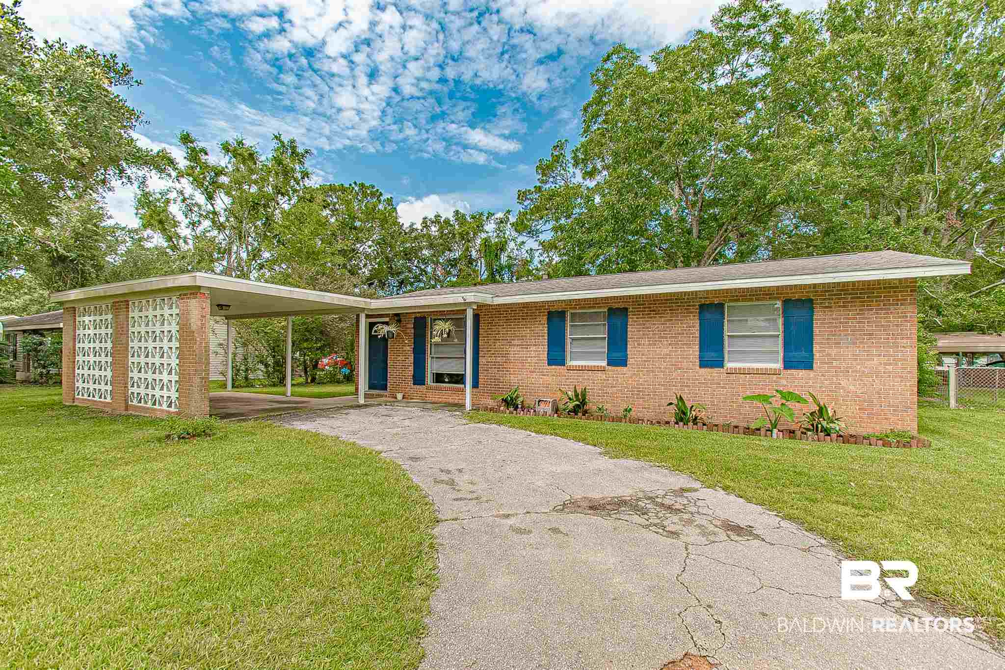 300 South Beech Street Foley, AL 36535 - Photo 3 of 34