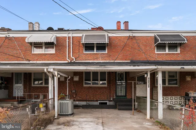 a view of house with outdoor space