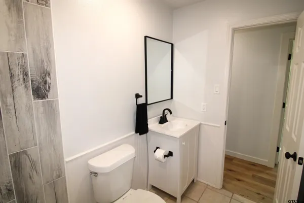 $249,000 | 640 Callender Lake Drive, Murchison, TX 75778