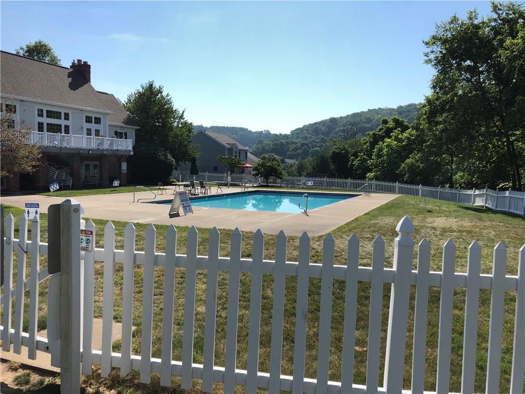 39 Pacers Ridge Drive Canonsburg, PA 15317 - Photo 17 of 19 Gallery Image 17