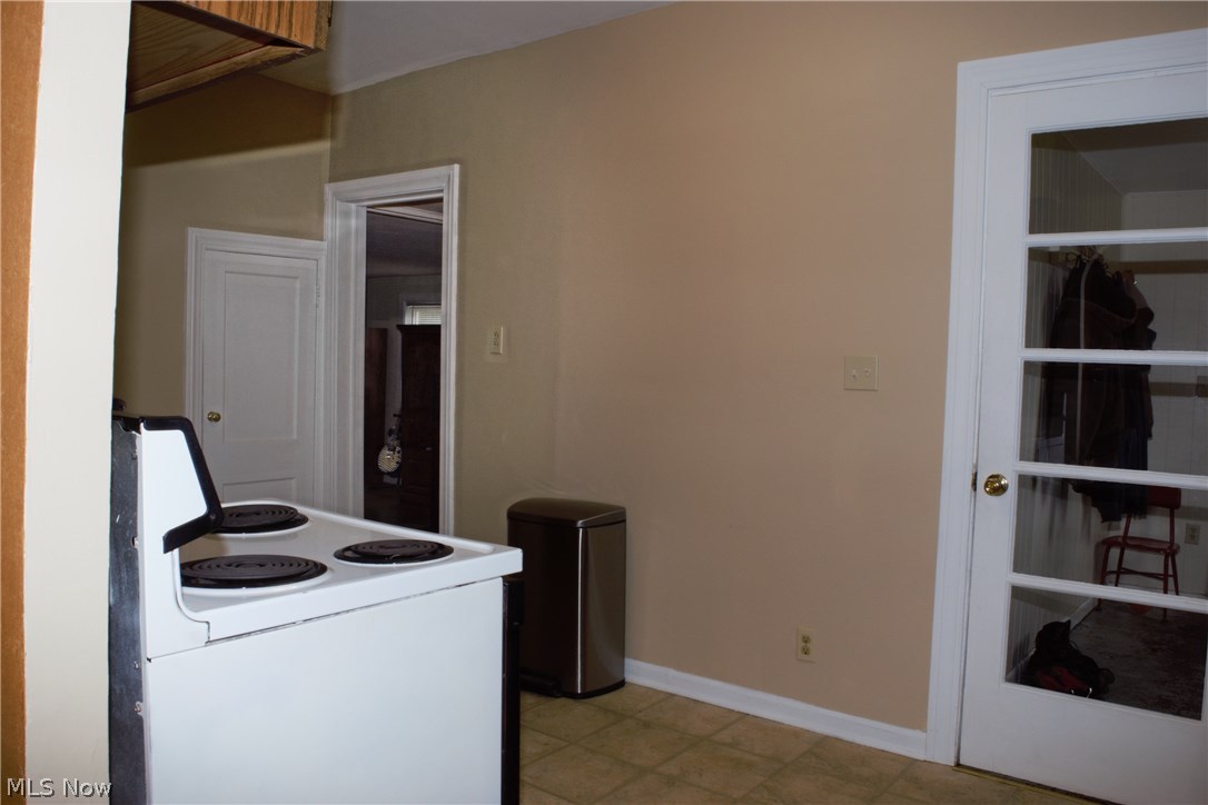 14025 Goodwin Street Burton, OH 44021 - Photo 6 of 22 Gallery Image 6