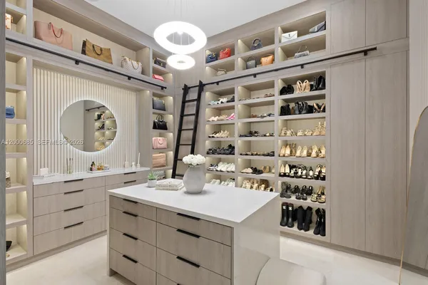 $4,400,000 | 80 Northwest 129th Avenue, Miami, FL 33182