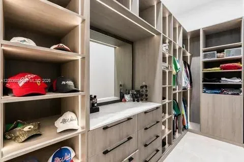 $4,400,000 | 80 Northwest 129th Avenue, Miami, FL 33182