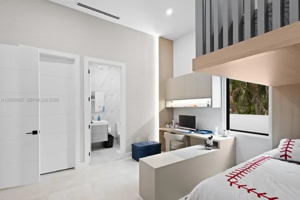 $4,400,000 | 80 Northwest 129th Avenue, Miami, FL 33182