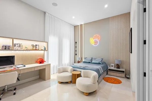 $4,400,000 | 80 Northwest 129th Avenue, Miami, FL 33182