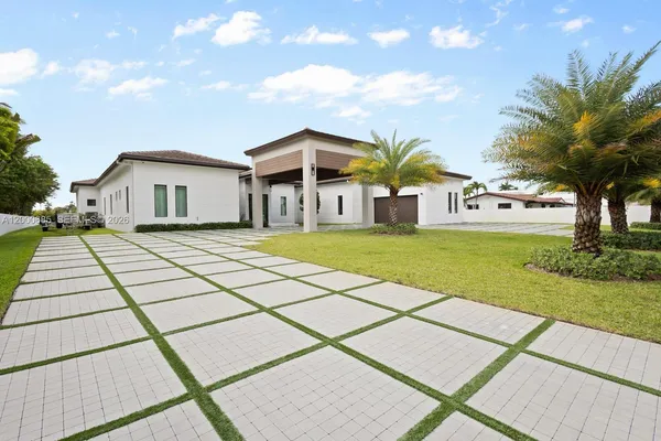 $4,400,000 | 80 Northwest 129th Avenue, Miami, FL 33182