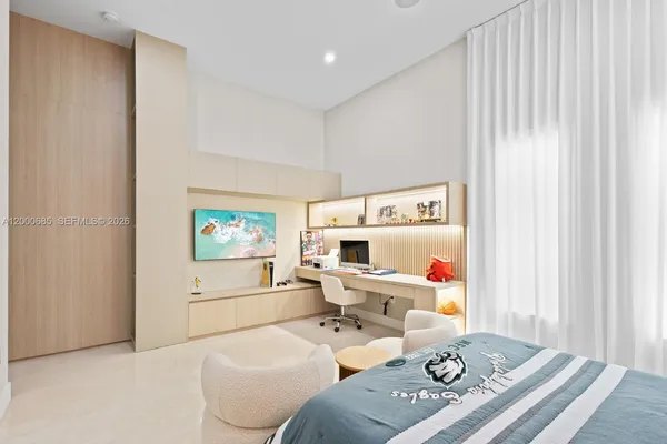 $4,400,000 | 80 Northwest 129th Avenue, Miami, FL 33182