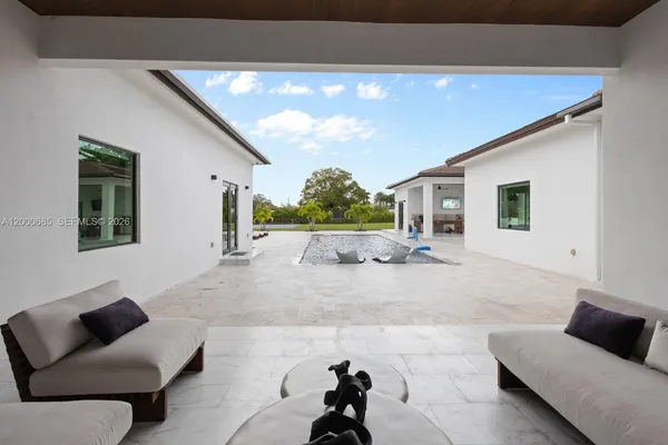 $4,400,000 | 80 Northwest 129th Avenue, Miami, FL 33182