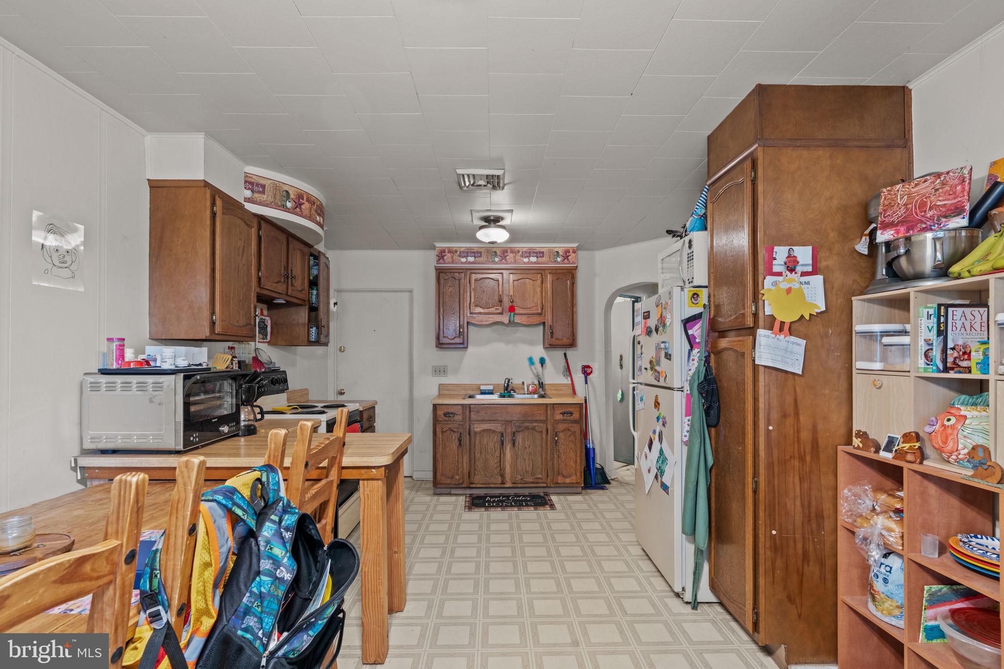 107-109 South Forge Road Palmyra, PA 17078 - Photo 20 of 22 a view of a workspace with furniture and toys