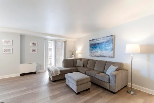 $2,500 | 101 South Plaza Place Place, Unit 1012, Jobstown, NJ 08041