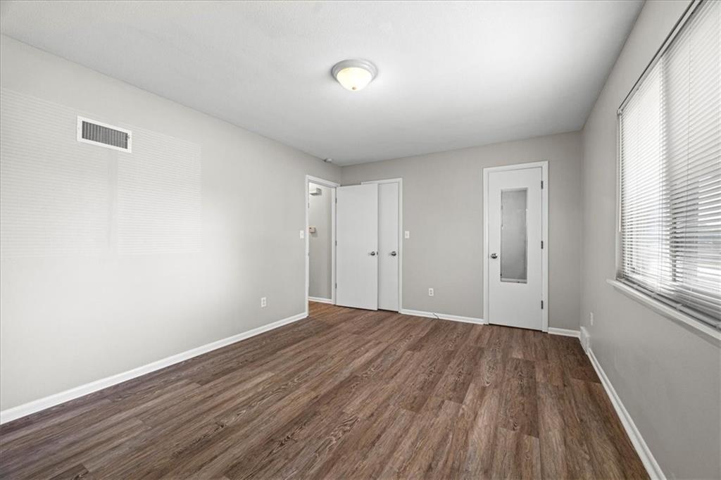 8021 Holmes Road Kansas City, MO 64131 - Photo 22 of 34