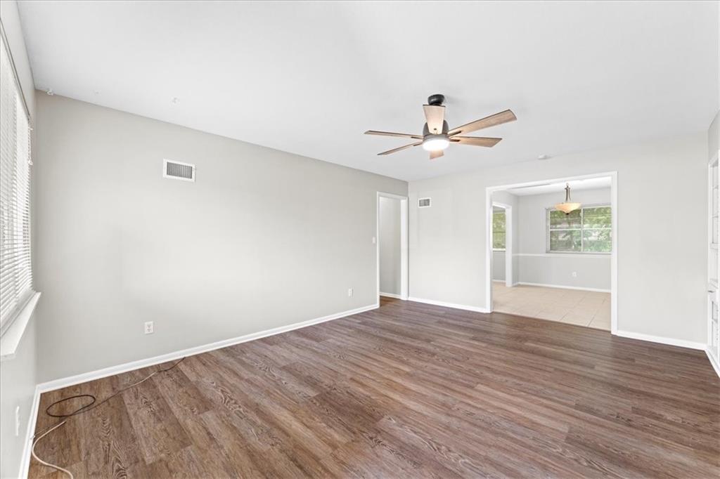 8021 Holmes Road Kansas City, MO 64131 - Photo 7 of 34