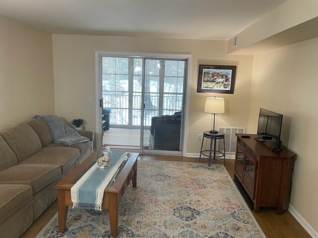18372 North Ridge Court, Unit 22 Spring Lake, MI 49456 - Photo 3 of 39 IMG_7283