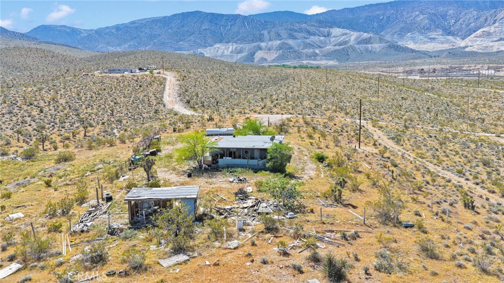 6909 Camp Rock Road Lucerne Valley, CA 92356 - Photo 6 of 11