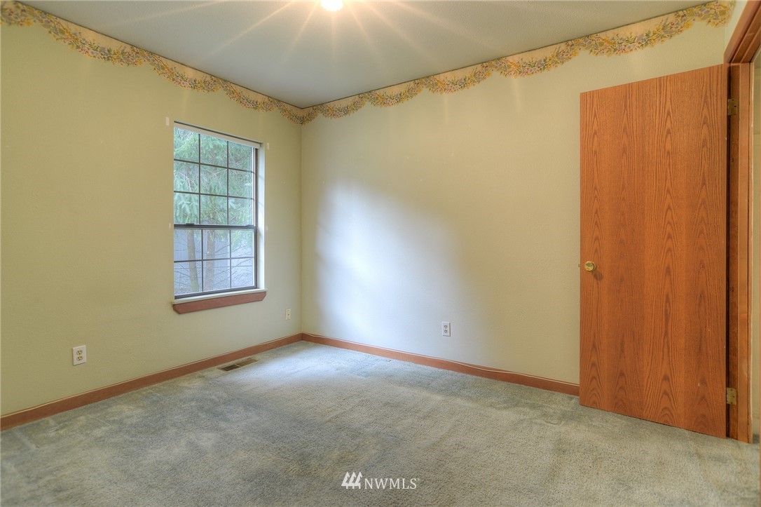 8841 Littlerock Road Southwest Tumwater, WA 98512 - Photo 9 of 15 Gallery Image 9