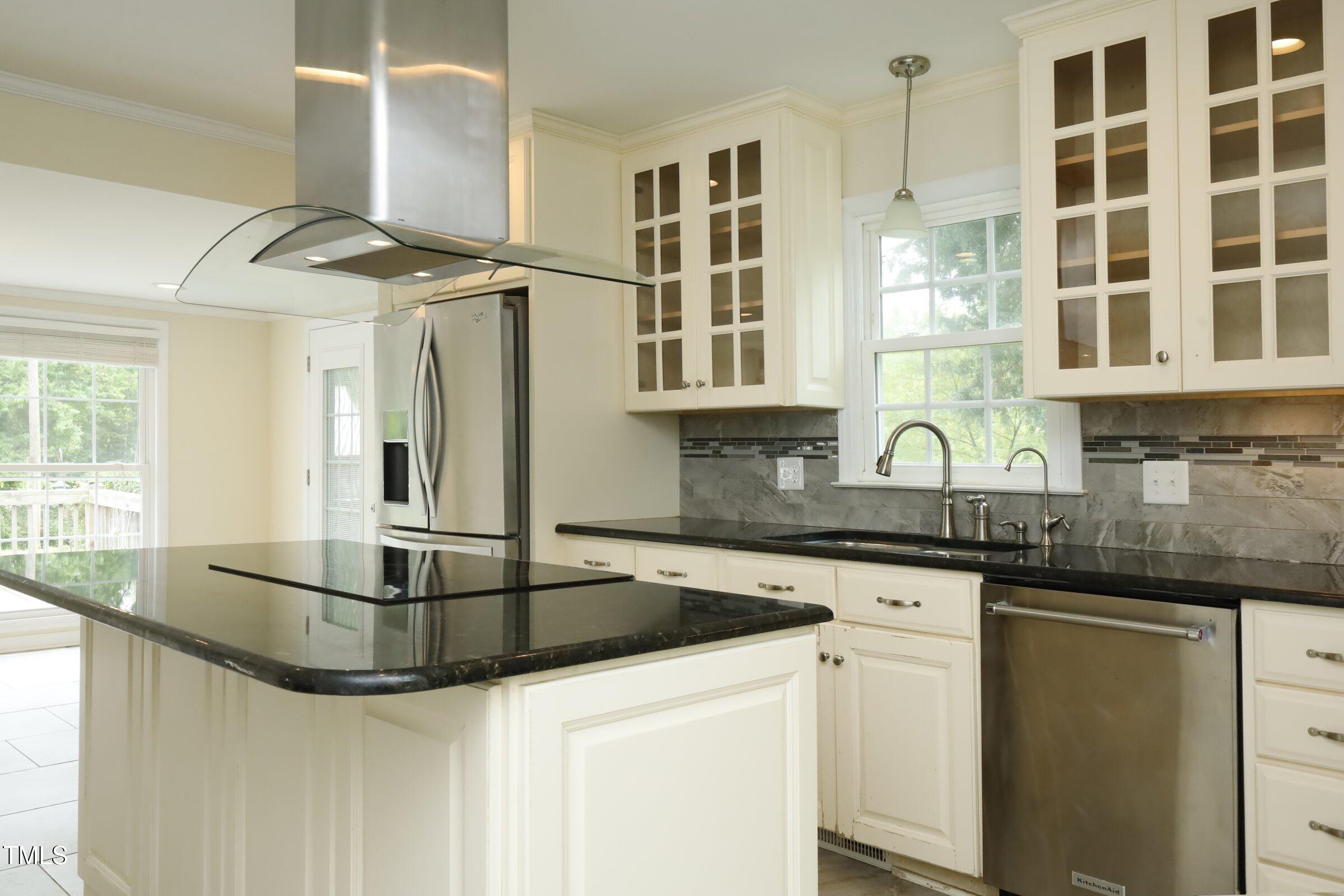 7129 Dexter Road Oxford, NC 27565 - Photo 29 of 85 25Kitchen