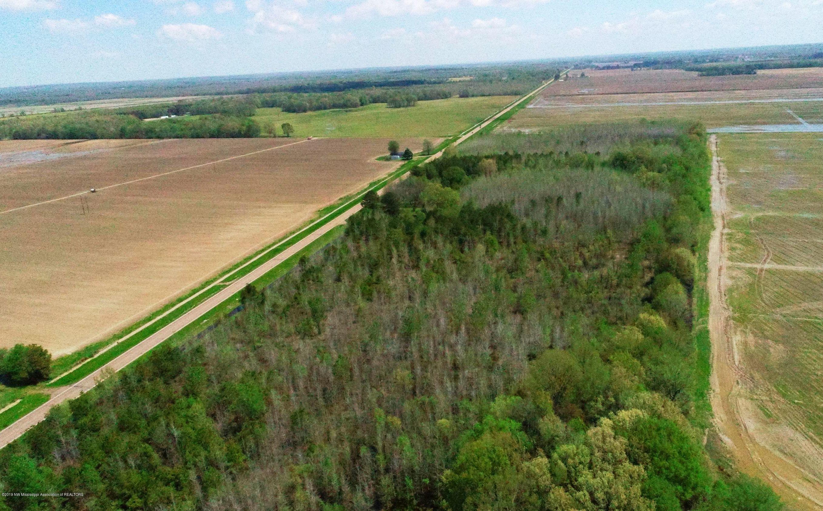 780 Locke Station Road Batesville, MS 38606 - Photo 13 of 37 5