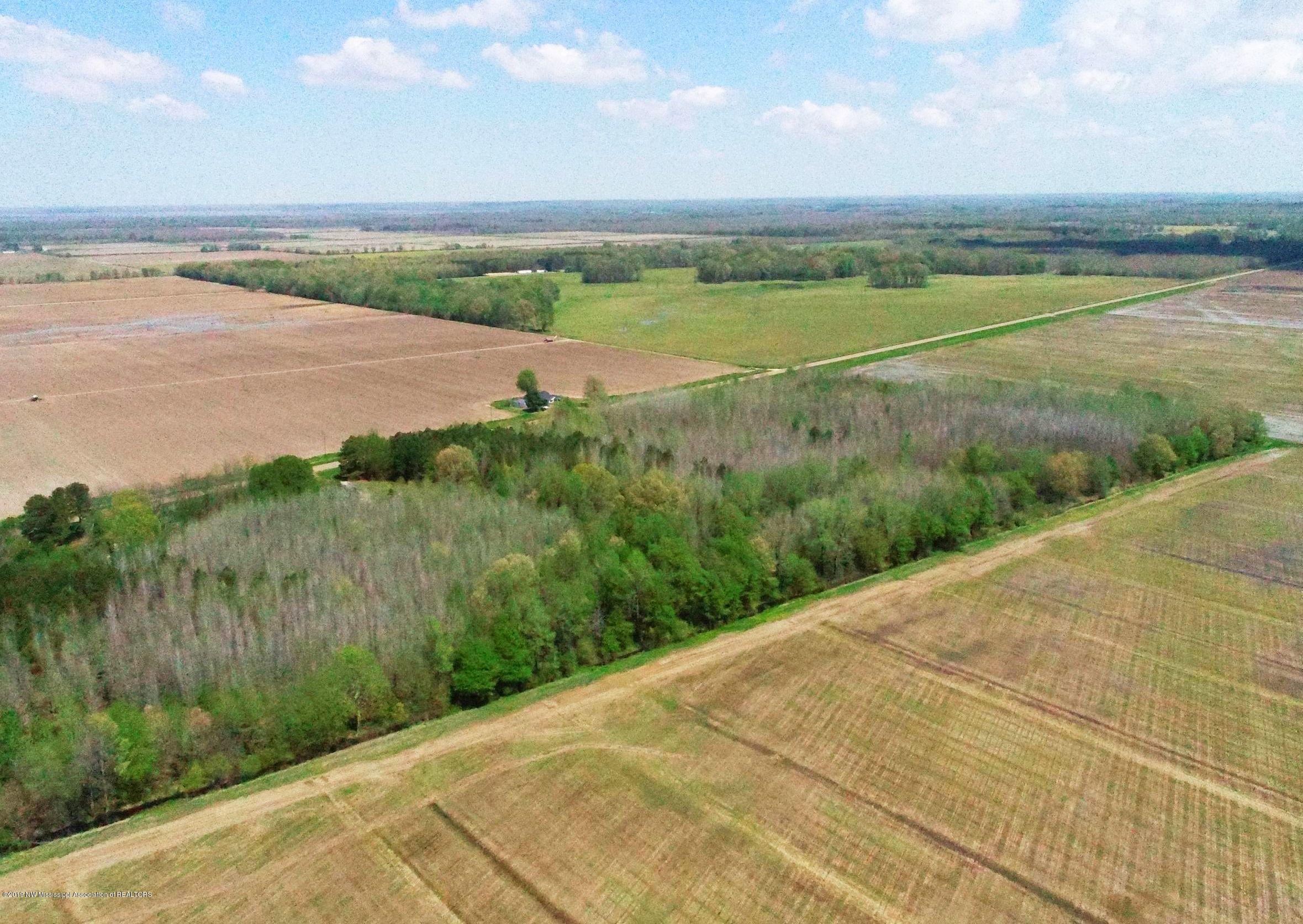 780 Locke Station Road Batesville, MS 38606 - Photo 16 of 37 8