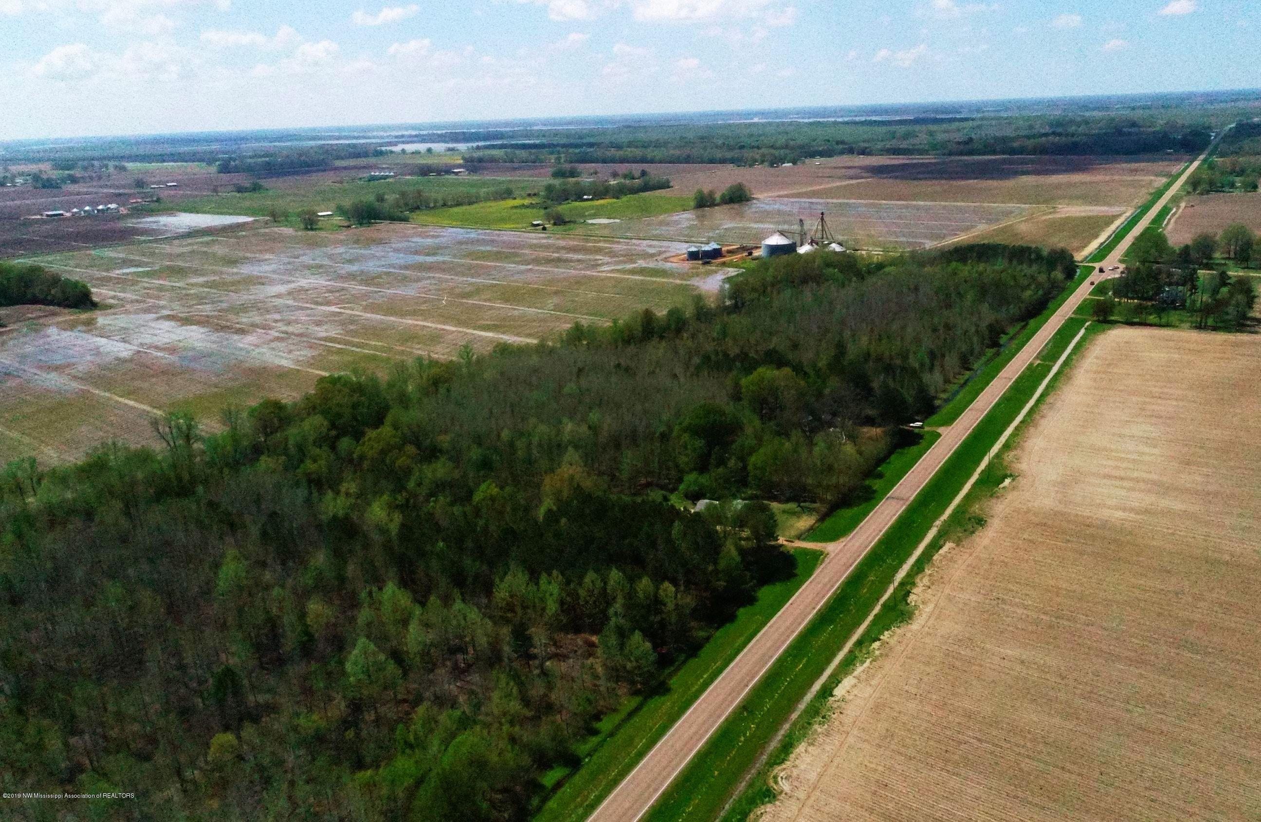 780 Locke Station Road Batesville, MS 38606 - Photo 23 of 37 17