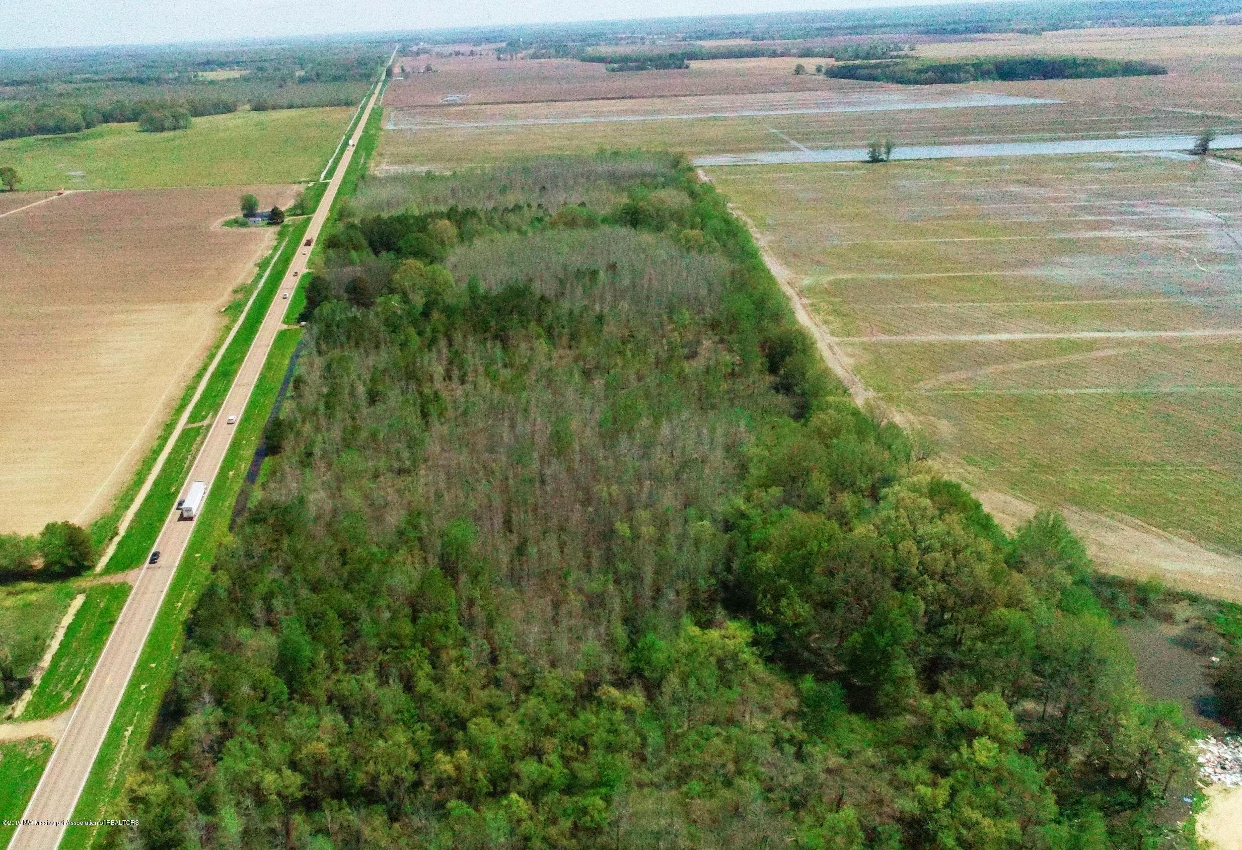 780 Locke Station Road Batesville, MS 38606 - Photo 29 of 37 27