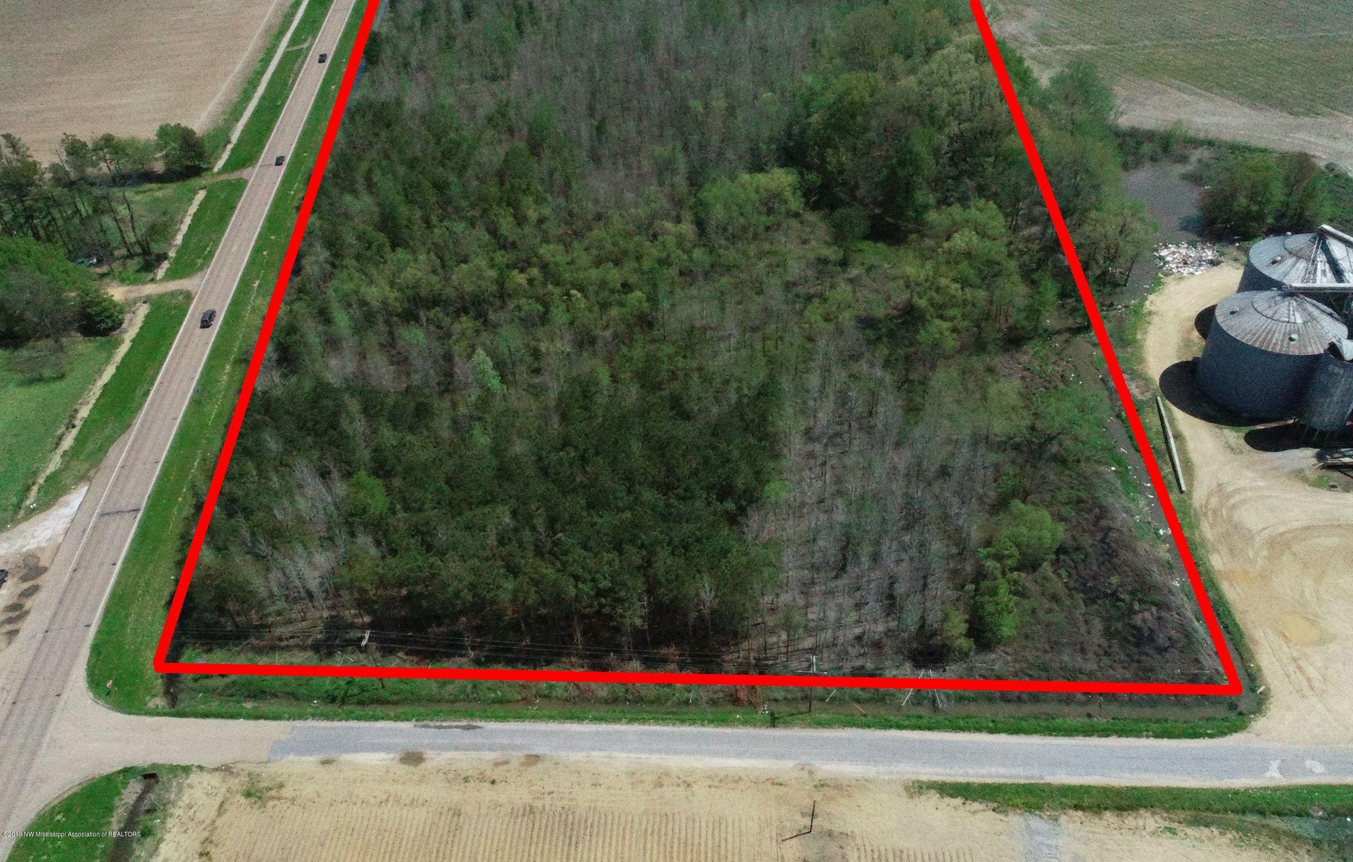780 Locke Station Road Batesville, MS 38606 - Photo 9 of 37 DCIM\100MEDIA\DJI_0171.JPG