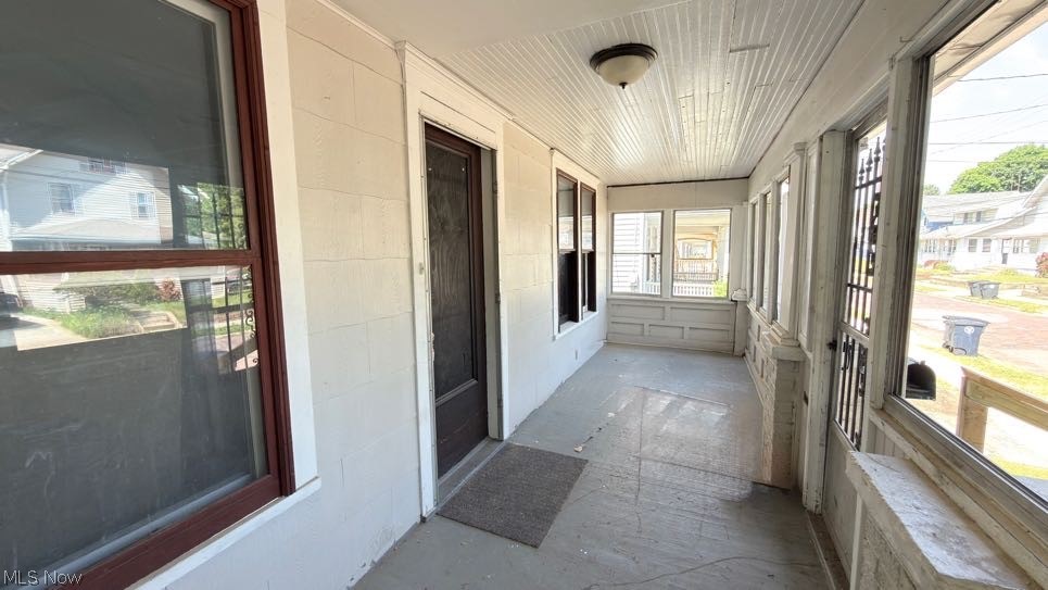 200 Jesse Avenue Akron, OH 44310 - Photo 4 of 6 Enclosed Front Porch