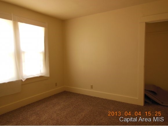 2445 South 6th Street Springfield, IL 62703 - Photo 4 of 8