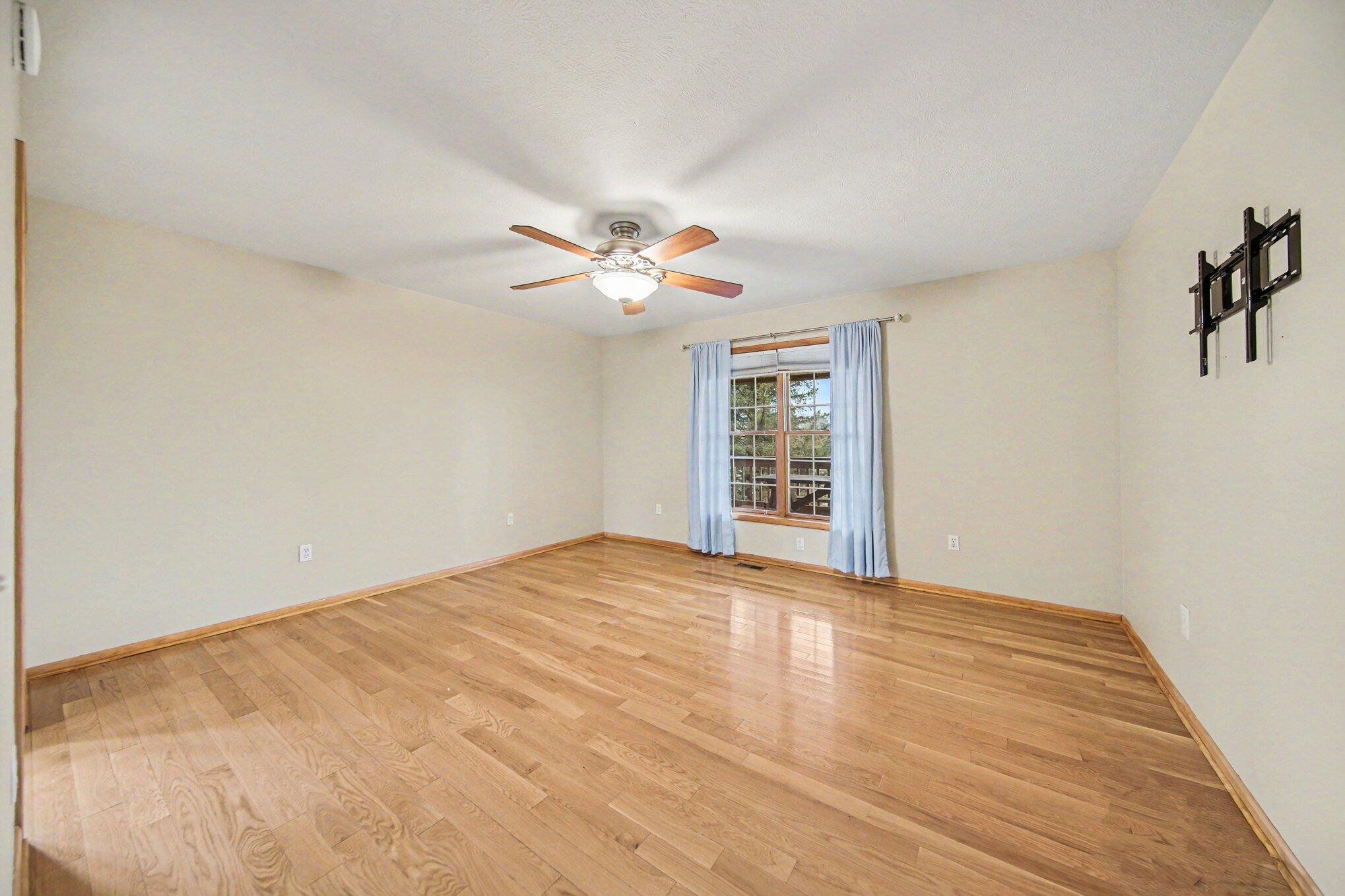 10487 Territorial Road Munith, MI 49259 - Photo 10 of 31 012_file_8720