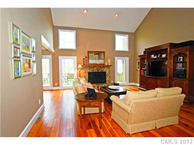 5308 Hillingdon Road Charlotte, NC 28226 - Photo 2 of 16 Gallery Image 2