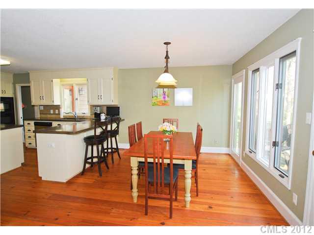 5308 Hillingdon Road Charlotte, NC 28226 - Photo 4 of 16 Gallery Image 4