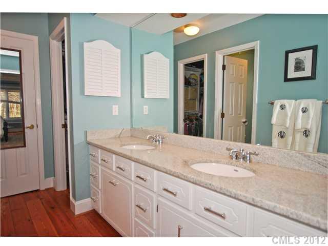 5308 Hillingdon Road Charlotte, NC 28226 - Photo 8 of 16 Gallery Image 8